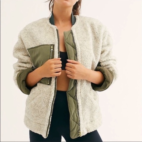 SOLD We the free people Rivington Sherpa jacket - Picture 5 of 10